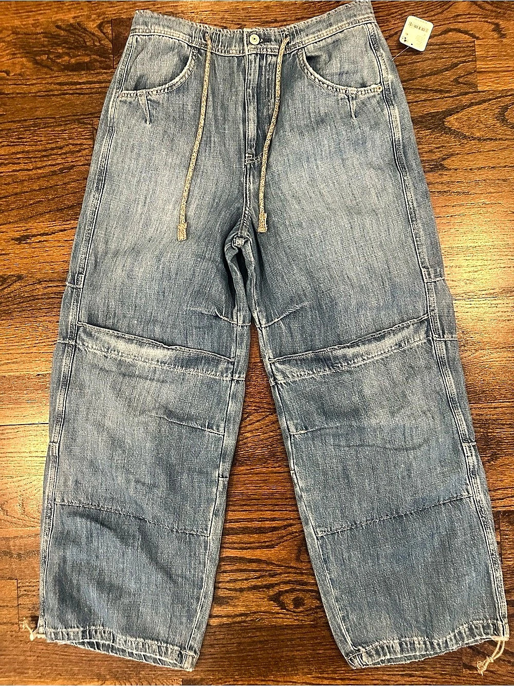 We The Free Logan Cinched Jean Wide Leg Jeans in Blue Size Small NWT